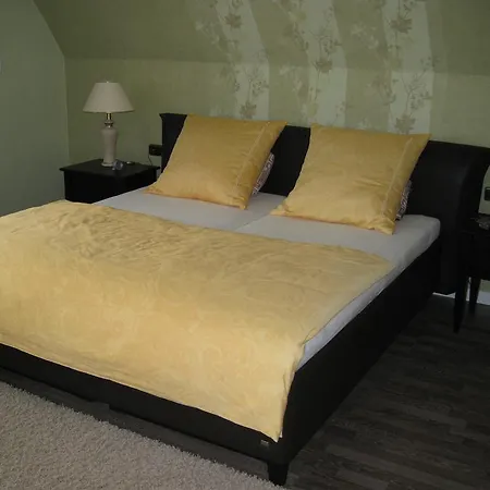 Quarto em Acomodações Particulares Abt Private Exhibition Ground Hanôver