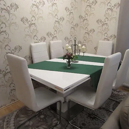 Abt プライベート ルームス エキシビション グラウンド